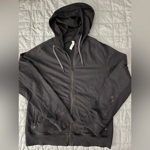 Lululemon Men’s Sweatshirt
